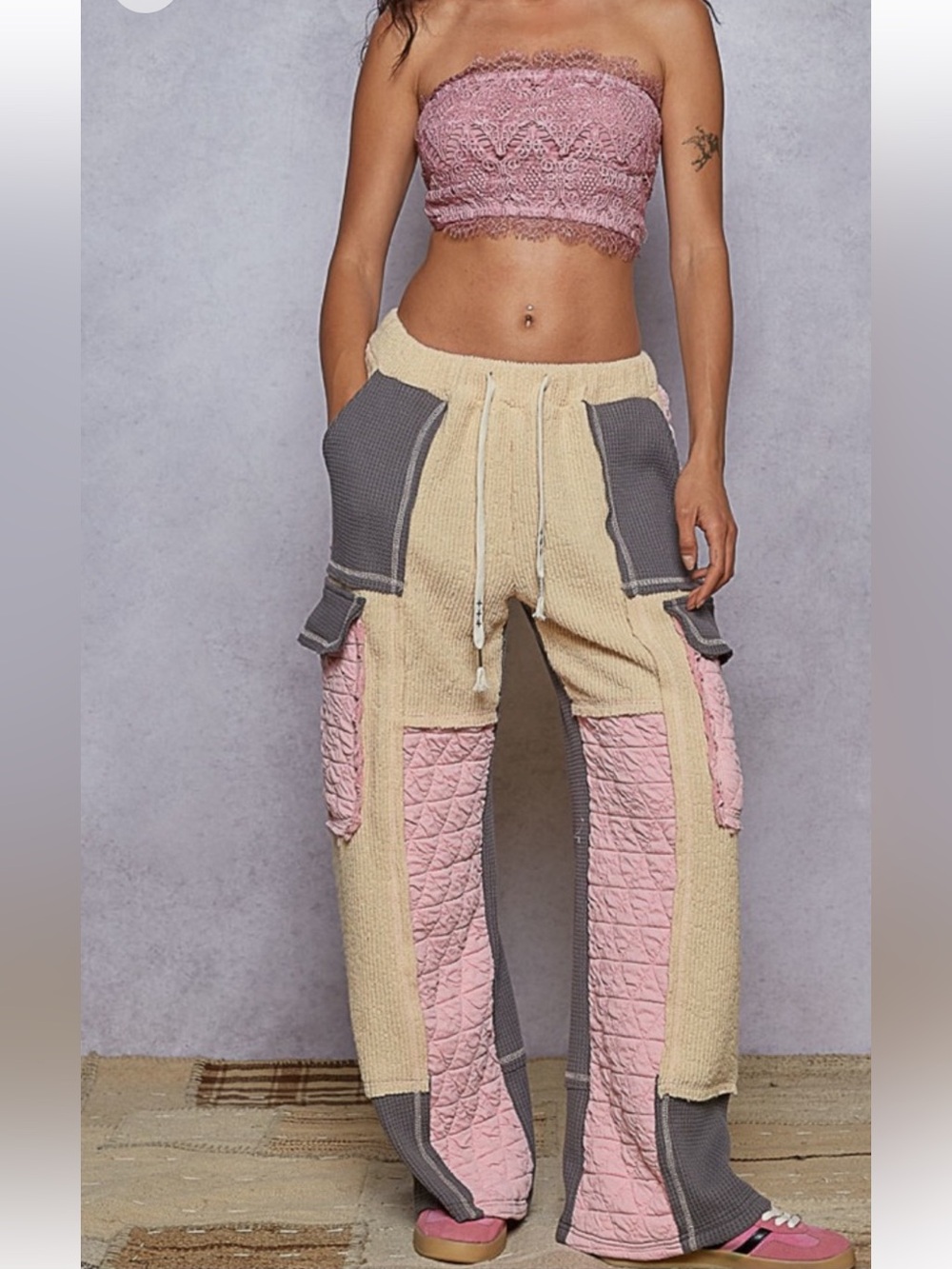 POL Mixed Media Patchwork Wide-Leg Cargo Pants - Picture 6 of 12